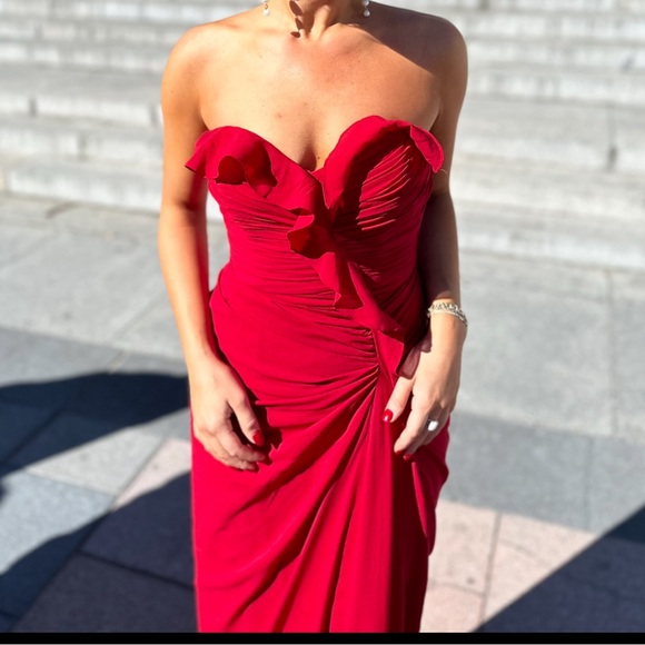 Badgley Mishka gown, got on The Real Real, worn once excellent condition - Picture 2 of 2